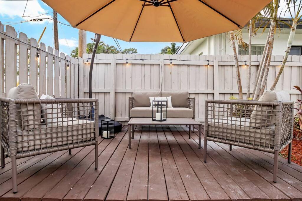 Stunning 2 Story Villa With Pool Fort Lauderdale Exteriér fotografie