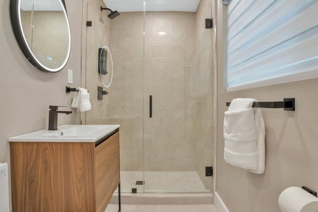 Stunning 2 Story Villa With Pool Fort Lauderdale Exteriér fotografie